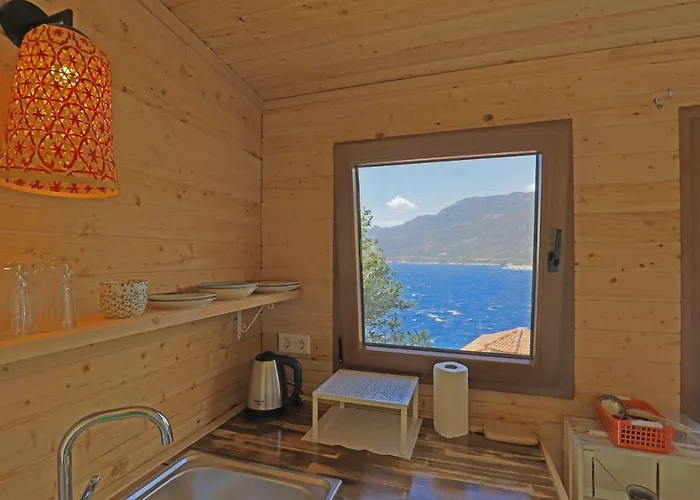 Muhtesem Deniz Manzarali Agac Ev 3* Kaş